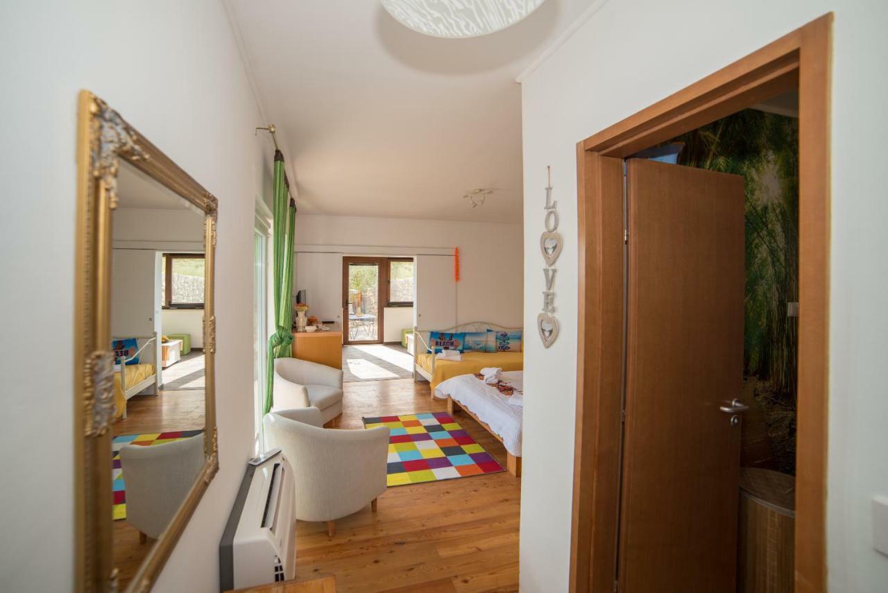 מליני Poseydon Beach Bungalow מראה חיצוני תמונה