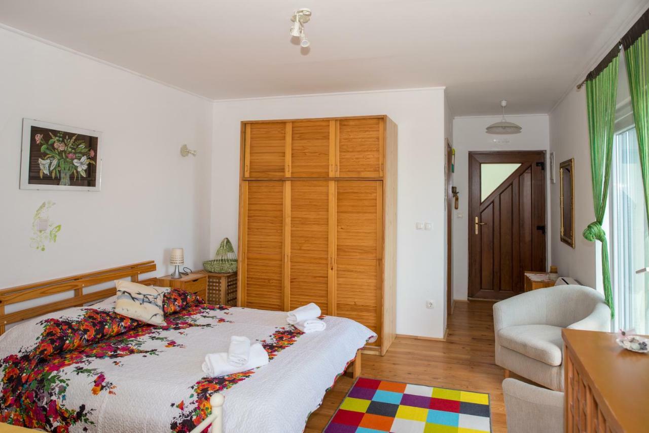 מליני Poseydon Beach Bungalow מראה חיצוני תמונה