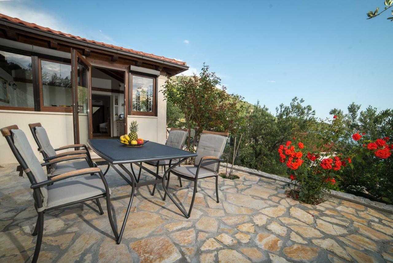 מליני Poseydon Beach Bungalow מראה חיצוני תמונה
