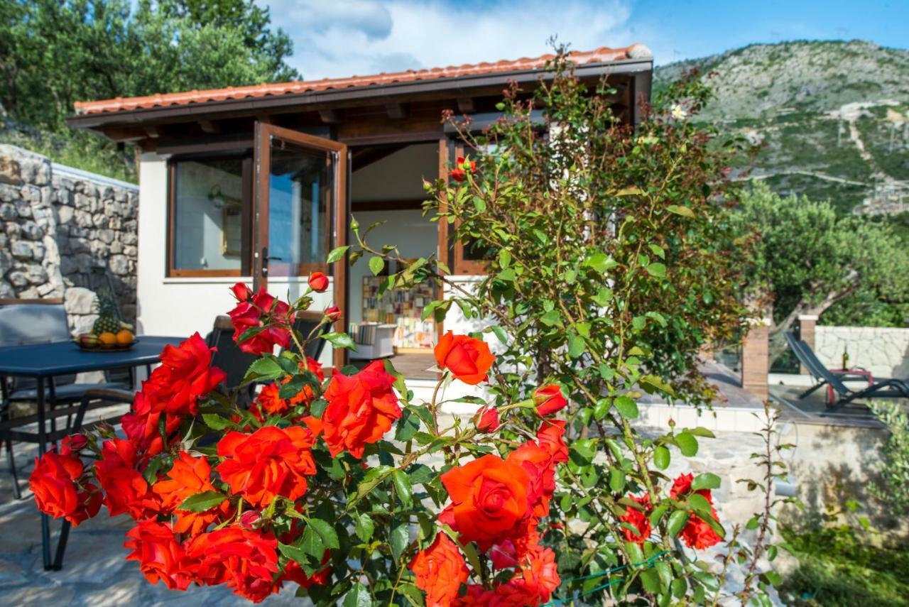 מליני Poseydon Beach Bungalow מראה חיצוני תמונה