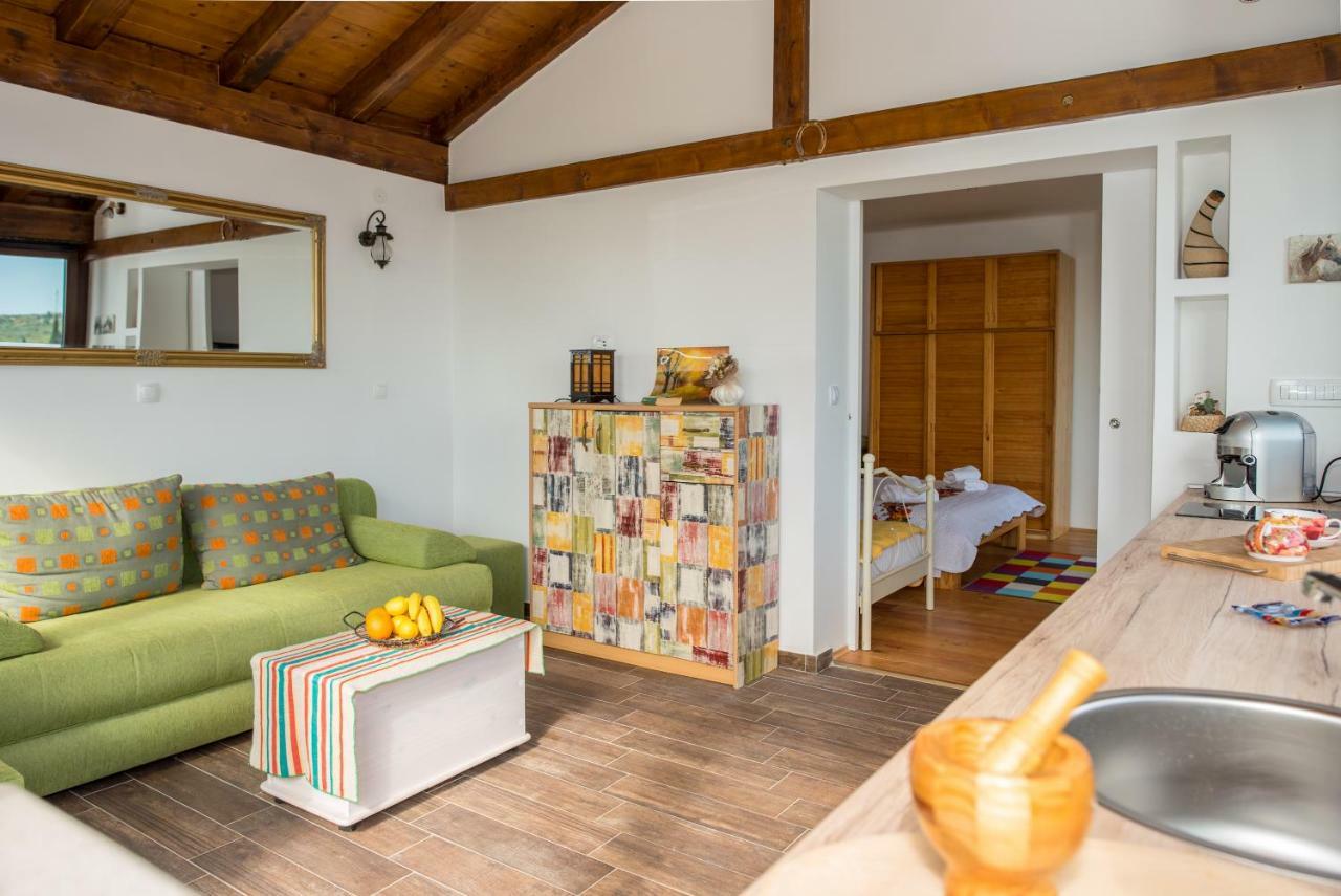 מליני Poseydon Beach Bungalow מראה חיצוני תמונה