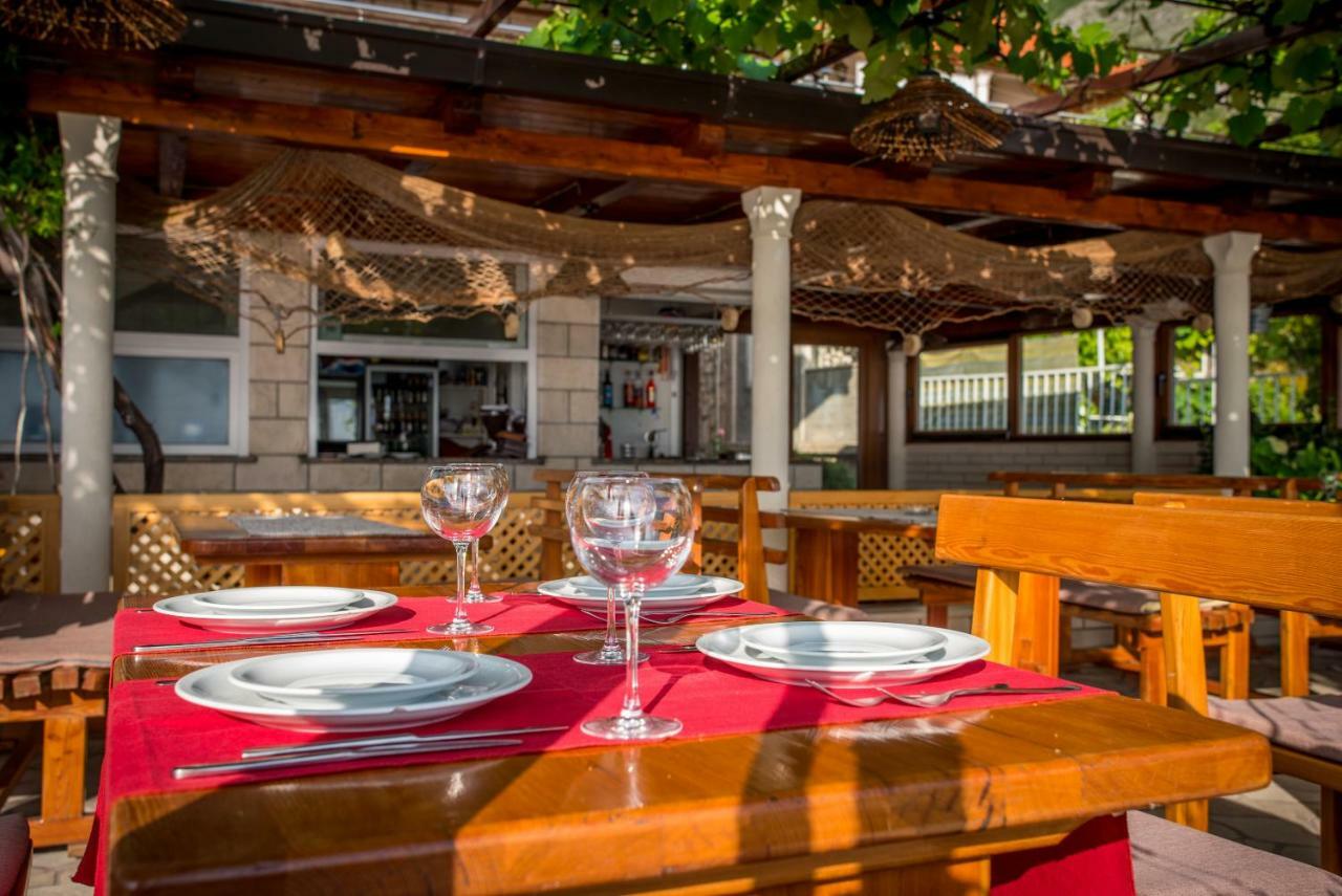 מליני Poseydon Beach Bungalow מראה חיצוני תמונה