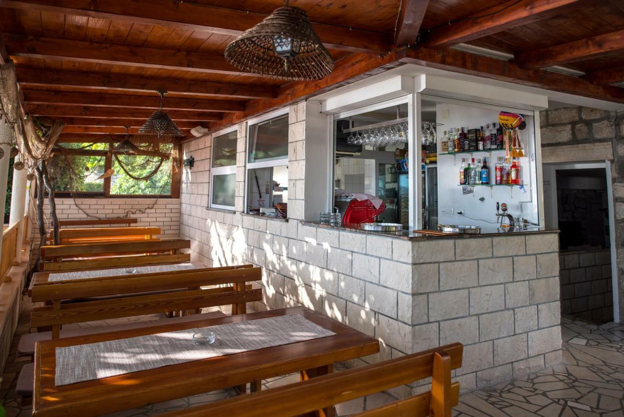 מליני Poseydon Beach Bungalow מראה חיצוני תמונה