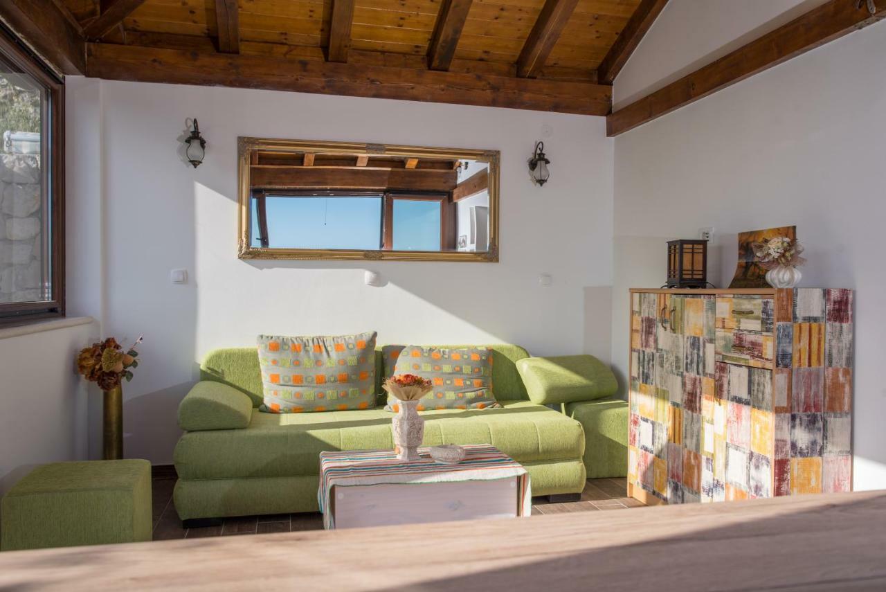 מליני Poseydon Beach Bungalow מראה חיצוני תמונה